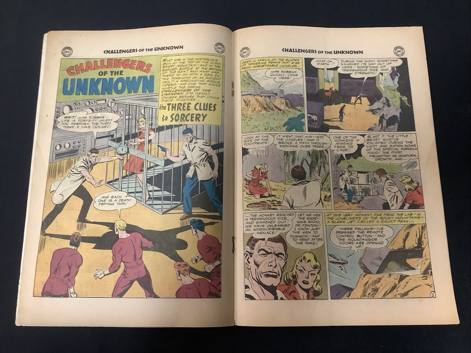 Challengers of the Unknown #12 (DC Comics February-March 1960) VG- (3.5)