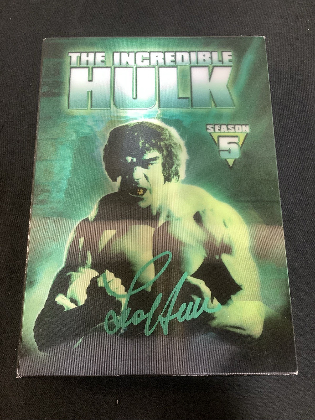 The Incredible Hulk: the Complete Fifth Season (DVD) SIGNED BY LOU FERRIGNO