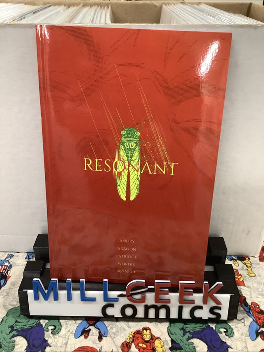 Resonant The Complete Series (TPB Softcover, Graphic Novel) NEW, Vault Comics