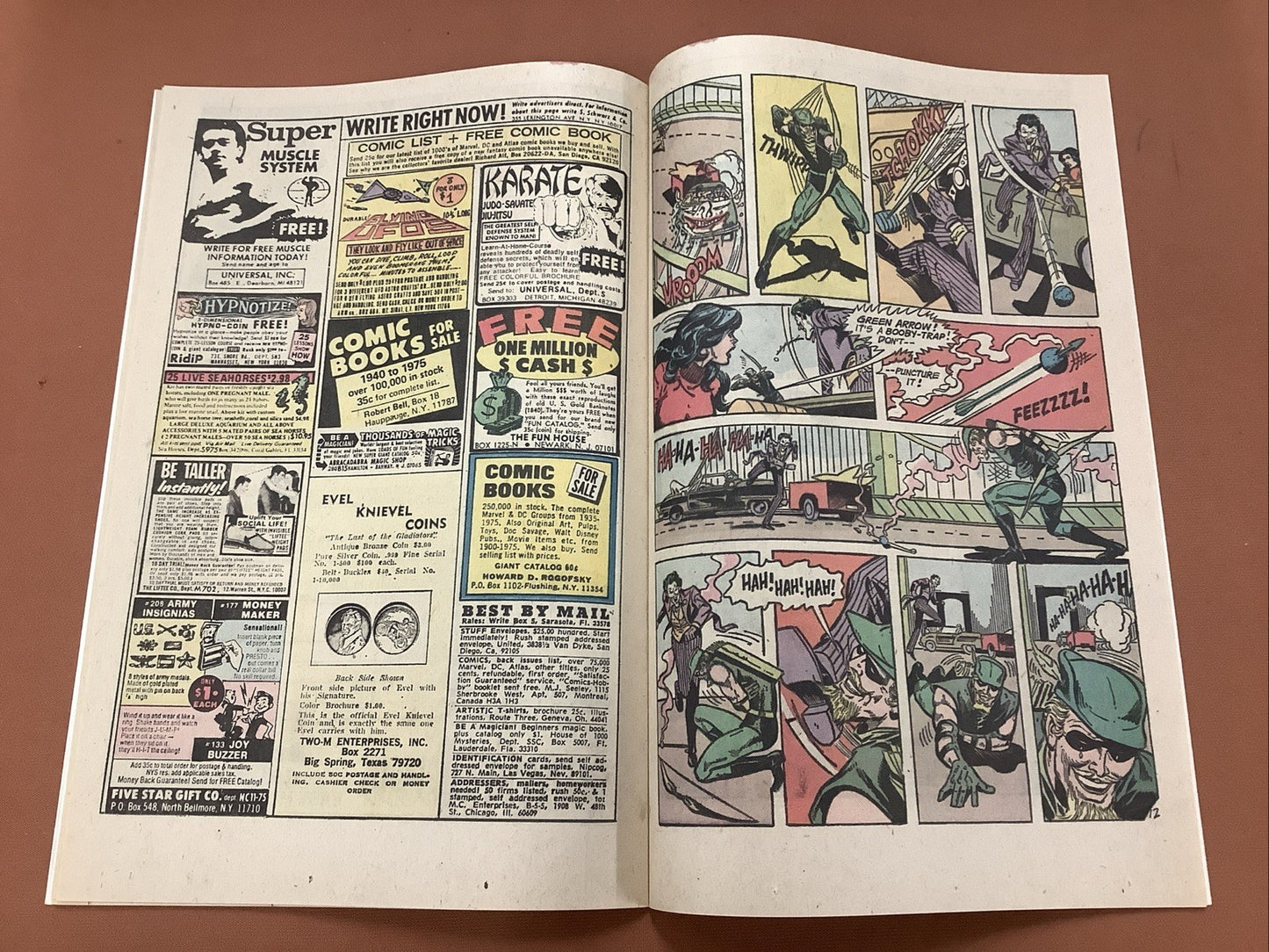 The Joker #4 (DC Comics November-December 1975) VF+ (8.5) Vs Green Arrow