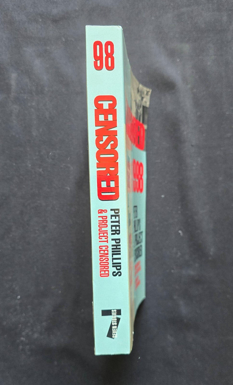 Censored 1998 : The Year's Top 25 Censored Stories by Danny Schechter (SIGNED)