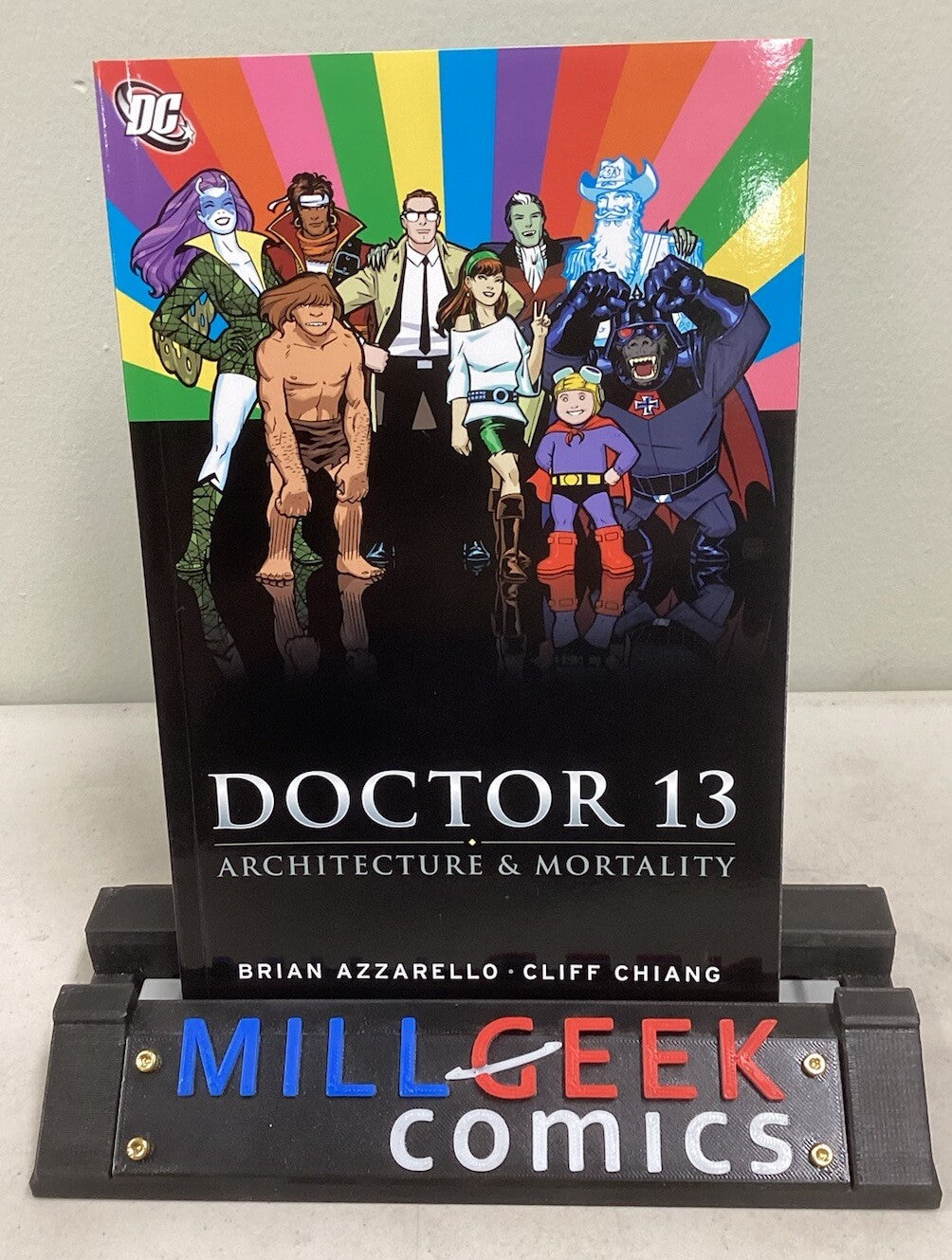 Doctor 13: Architecture and Mortality | Brian Azzarello DC Comics  2007
