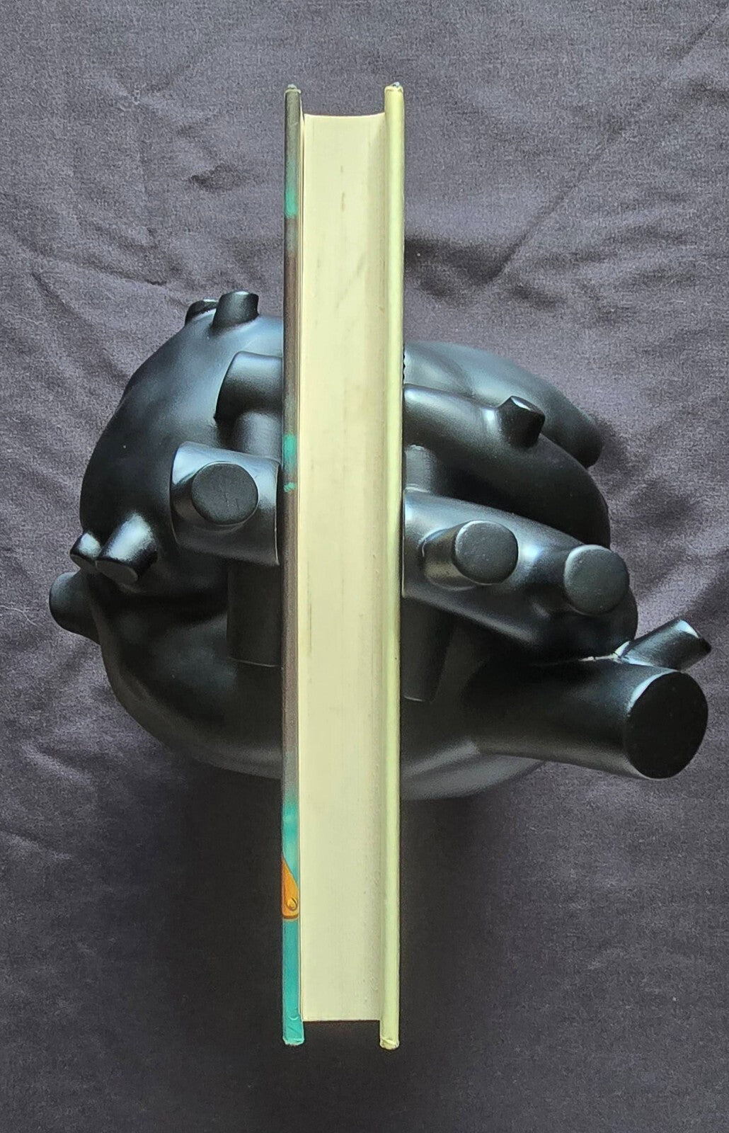 Dirk Gently's Holistic Detective Agency by Douglas Adams (1987 HC) JD