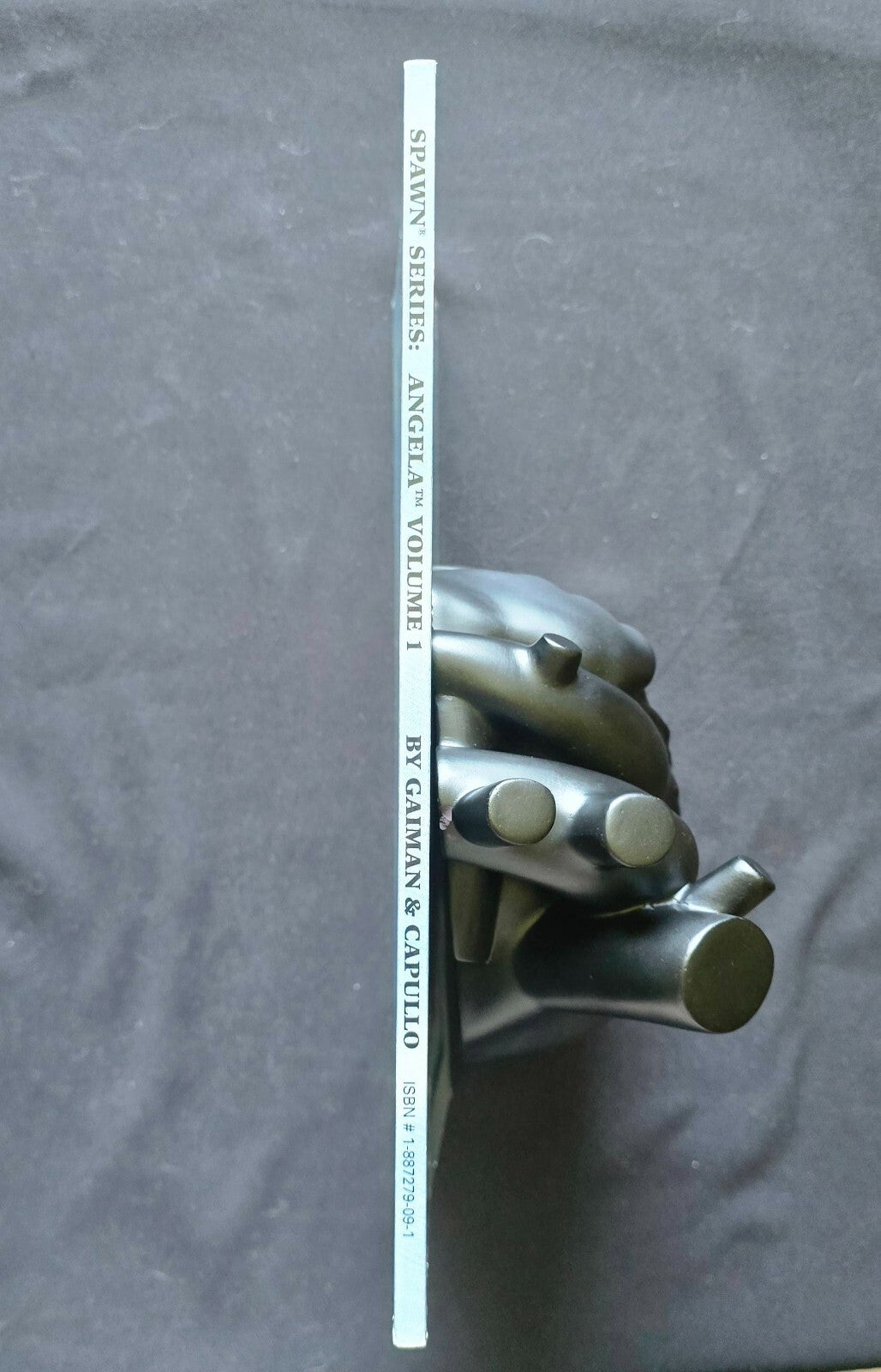 Angela Book 1 By Gaiman and Capullo - McFarlane Spawn! (1st Printing, 1995)