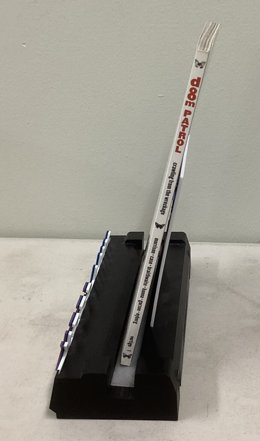 Doom Patrol TP Vol 01 Crawling From The Wreckage - Morrison, Grant