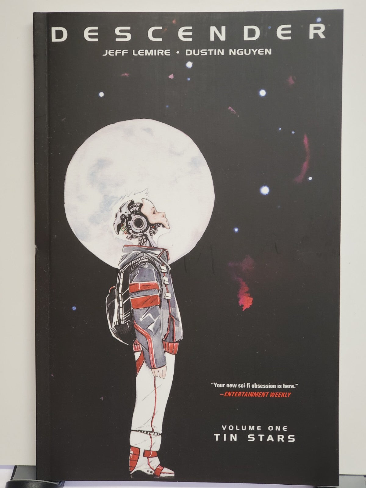 Descender TPB v.1: Tin Stars Jeff Lemire Dustin Nguyen Image Comics