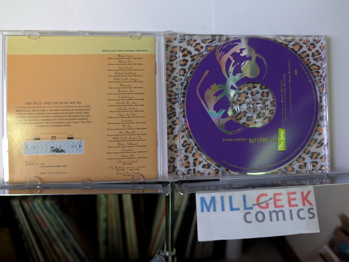 Ultra Lounge 2 CDs (Bachelor Pad Royale, Bottoms Up!) -JD