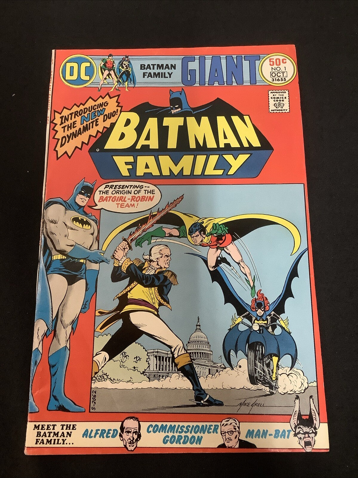 Batman Family #1 (September-October 1975) VF- (7.5) Batgirl And Robin
