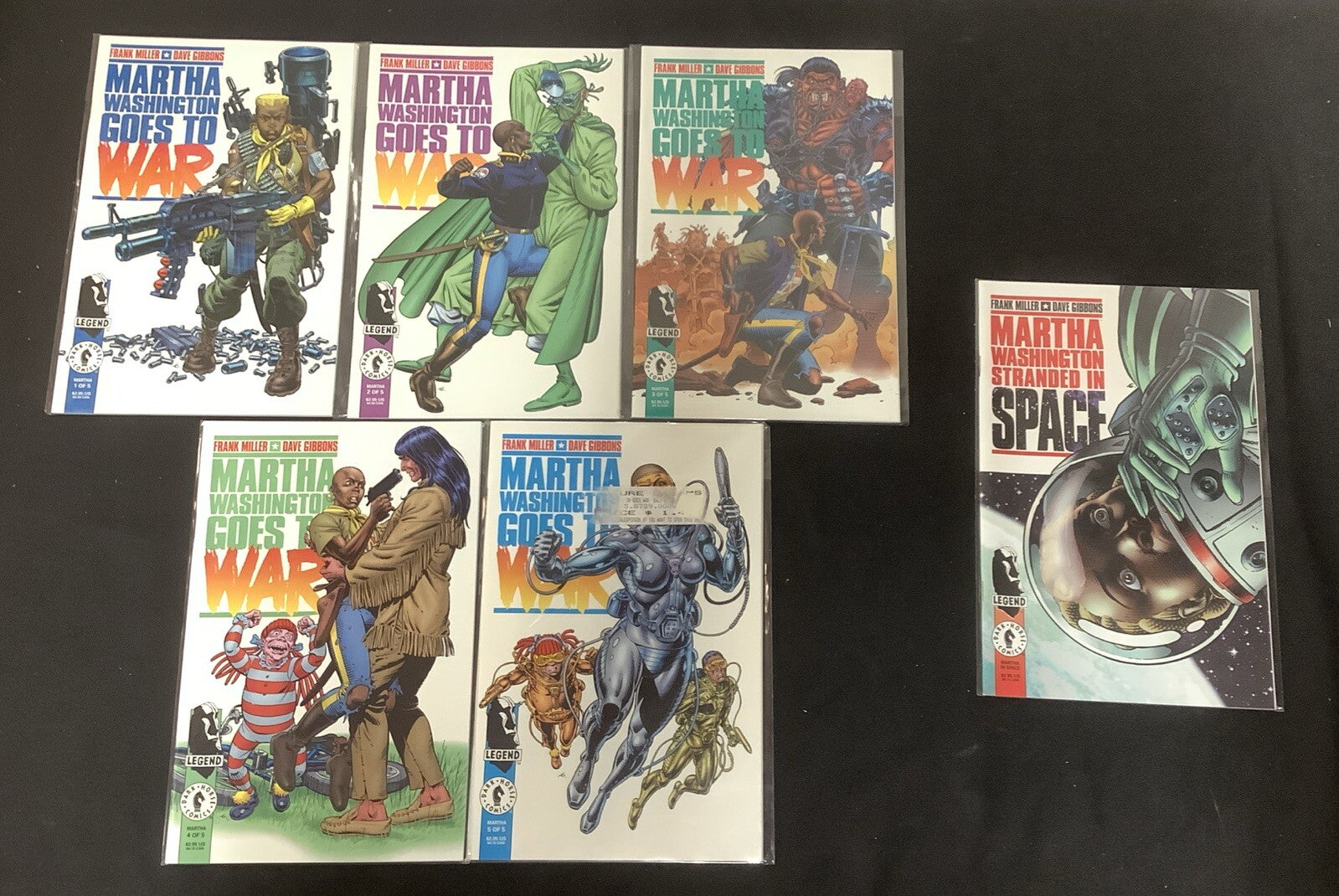 Martha Washington Comic Lot: Goes To War #1-5 Complete + Stranded In Space #1