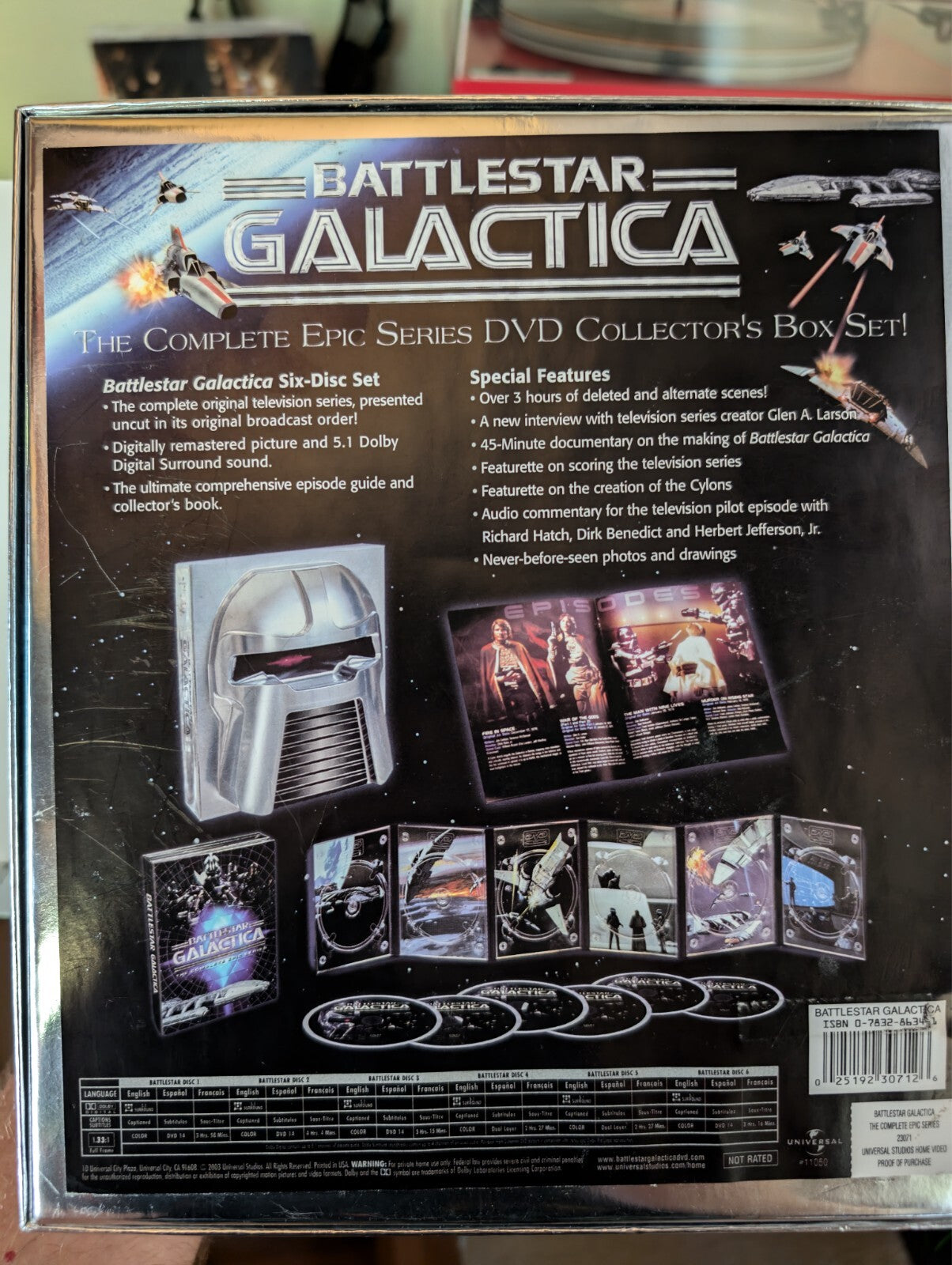Battlestar Galactica, The Complete Series (DVD) Like New Cylon Head Box Set