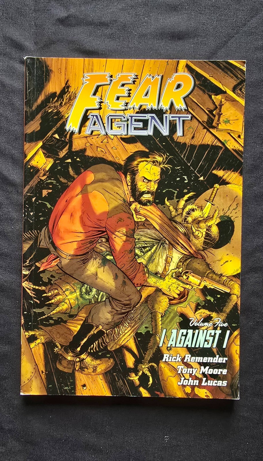 Fear Agent Vol. 1-6 TPB Bundle - 6 books! Rick Remender! (2014, Dark Horse) JD