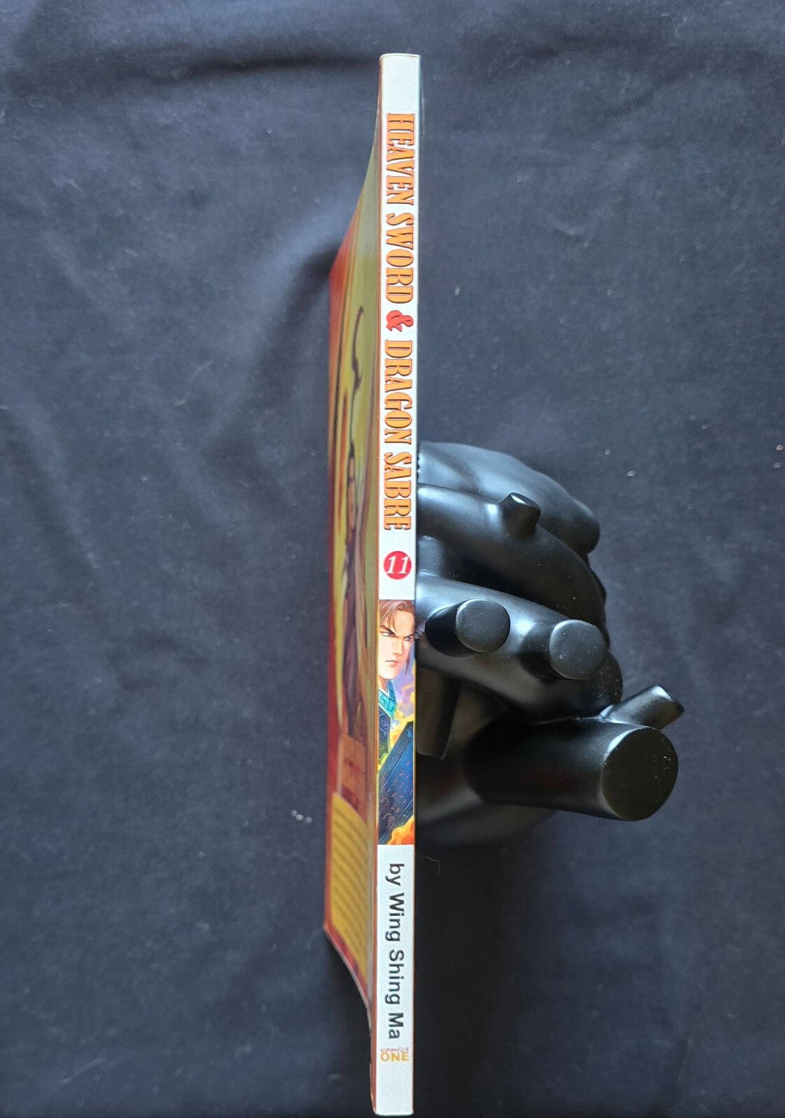 Heaven Sword & Dragon Sabre Volume 11 (1st Ed, October 2004) Hong Kong Comic