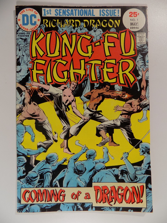 Kung-Fu Fighter #1 Richard Dragon DC Comic May 1975 Very Fine