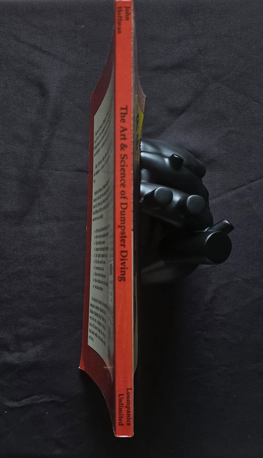 The Art and Science of Dumpster Diving by John Hoffman (1993, PC) JD