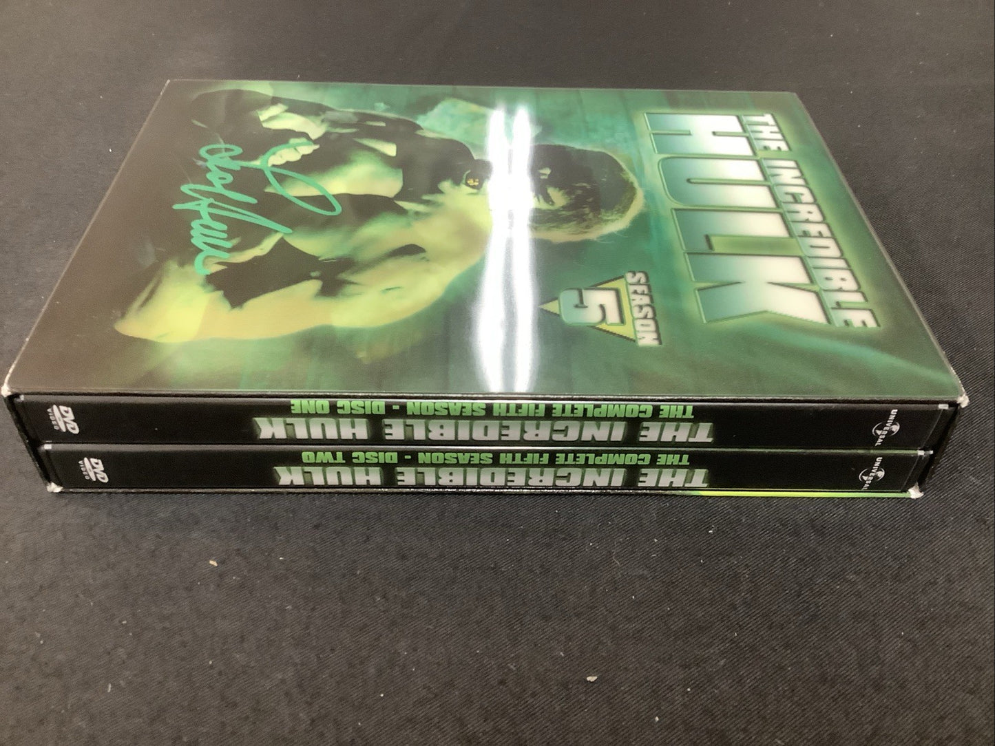 The Incredible Hulk: the Complete Fifth Season (DVD) SIGNED BY LOU FERRIGNO