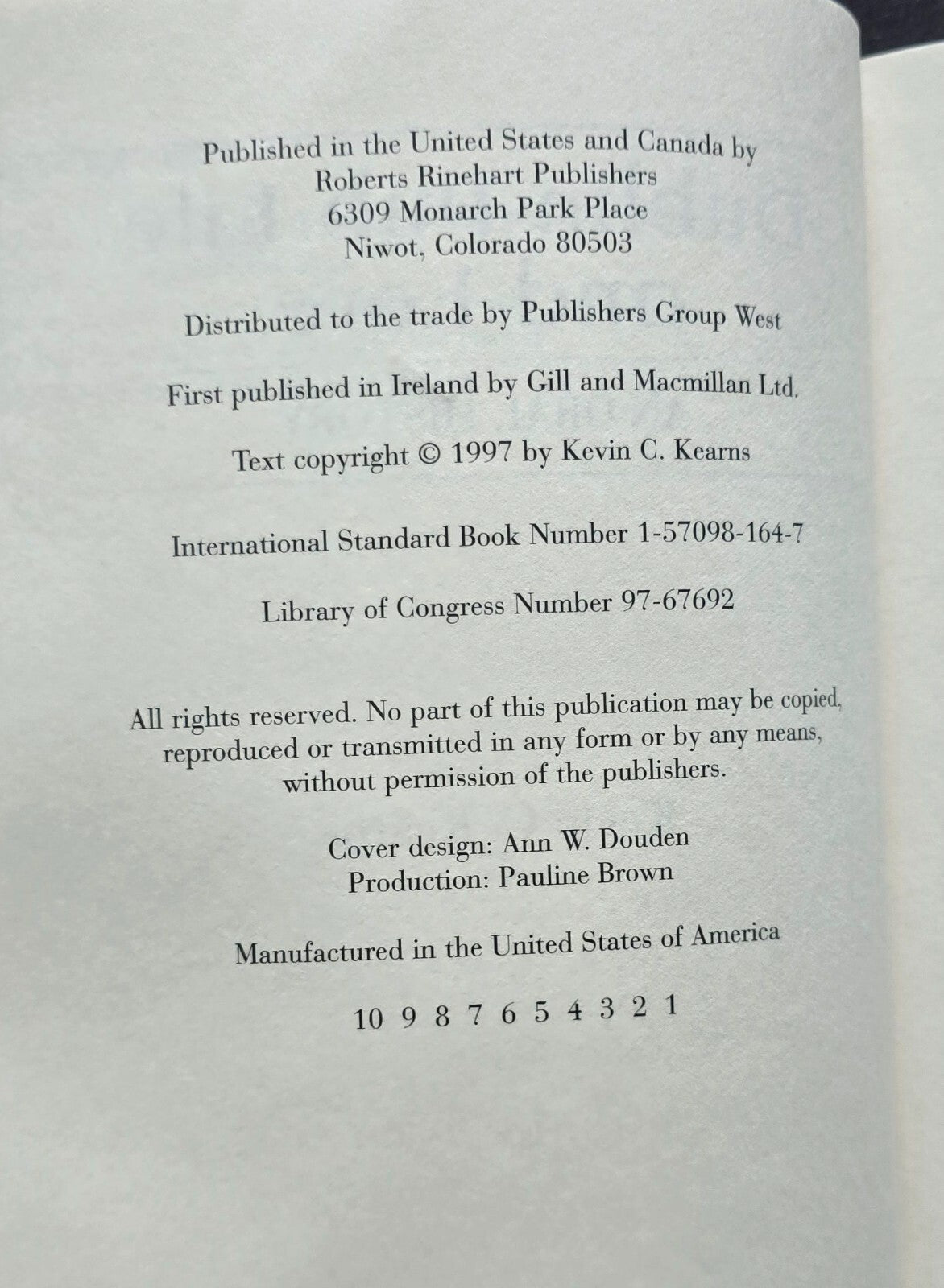 Dublin Pub Life and Lore : An Oral History by Kevin C. Kearns (1997, 1st Ed.) JD