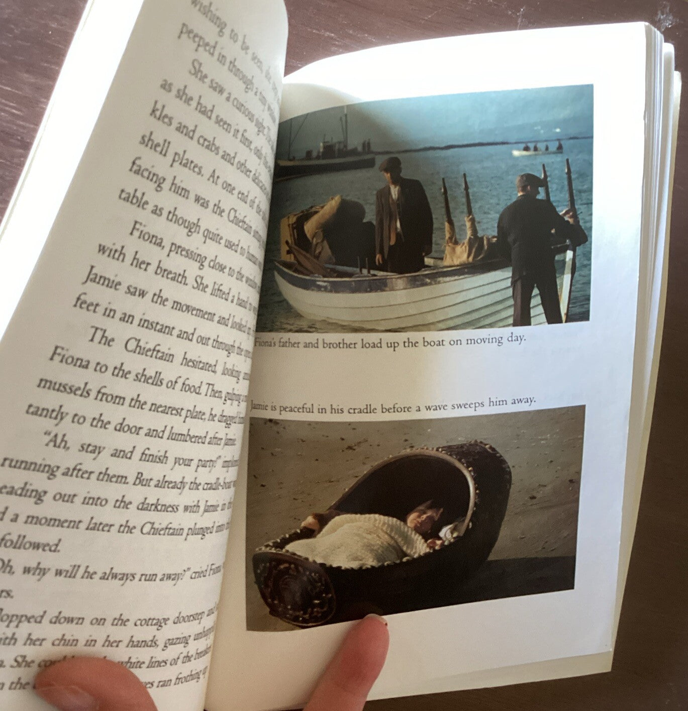 THE SECRET OF ROAN INISH (MOVIE TIE-IN) By Rosalie K. Fry -JD