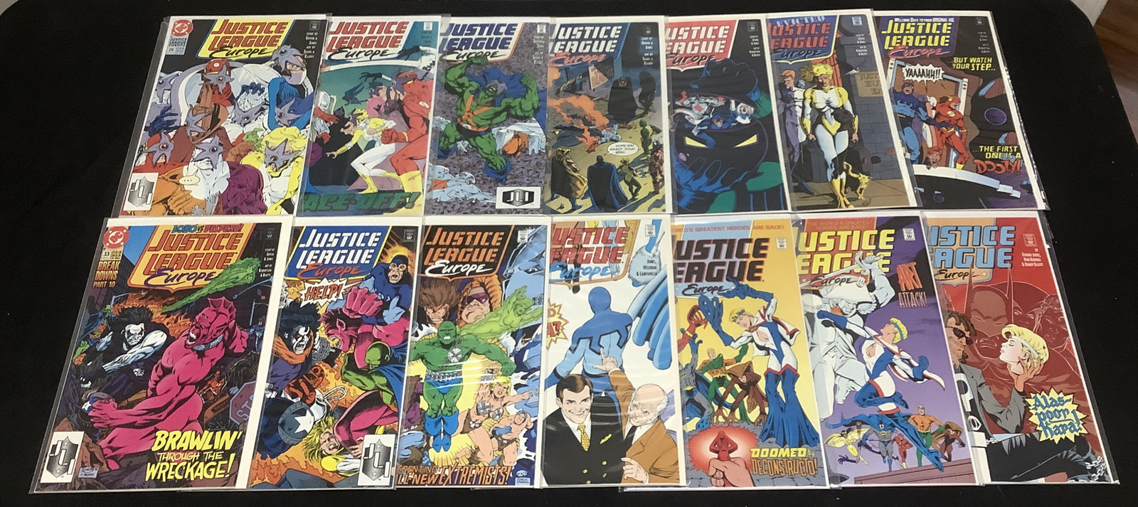 JUSTICE LEAGUE EUROPE #26-50 + Annual #1-3 Comic Lot, SEGA Sonic Preview Comic