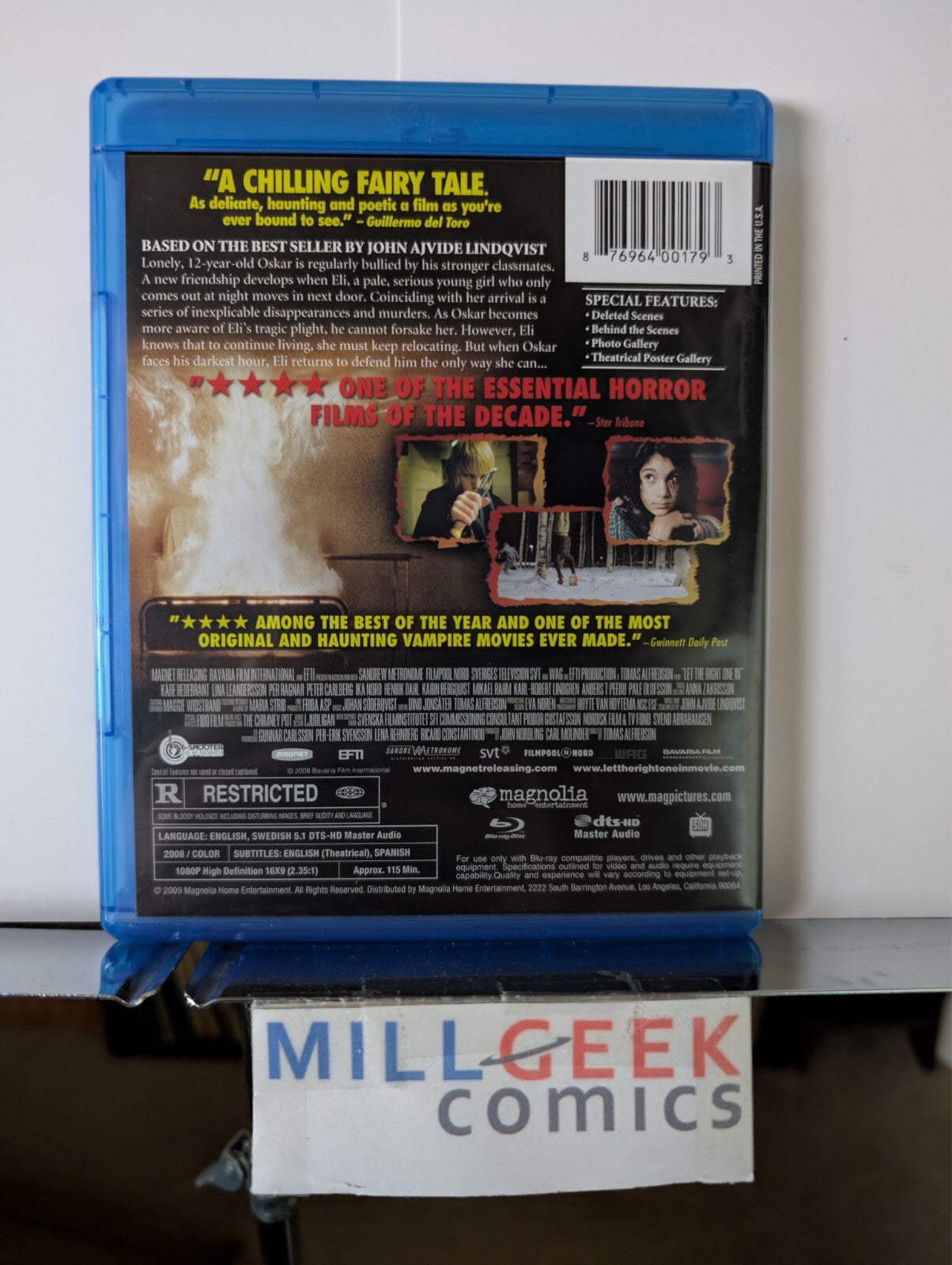 Let the Right One In (Blu-Ray 2008) Like New -JD