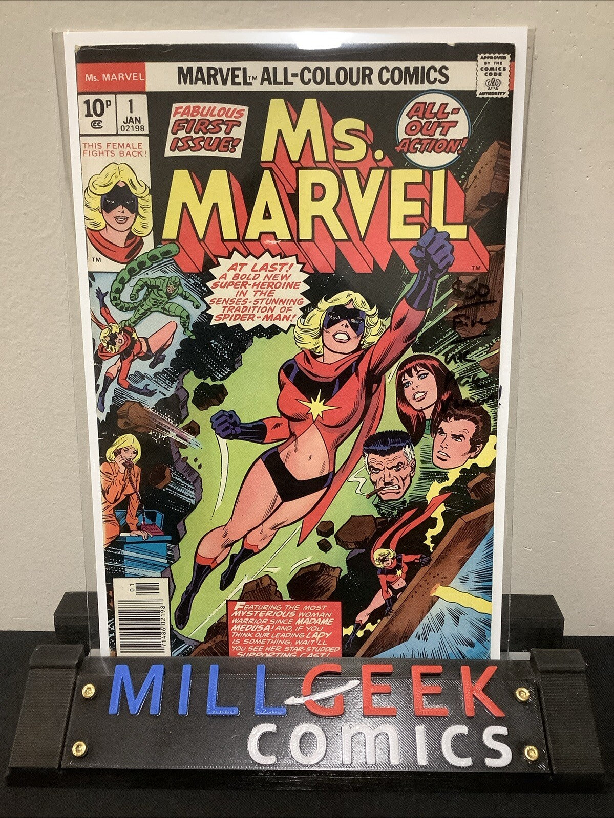 Ms. Marvel #1 UK Edition (1978) Fine (6.0) Newsstand, 1st Ongoing Solo Title
