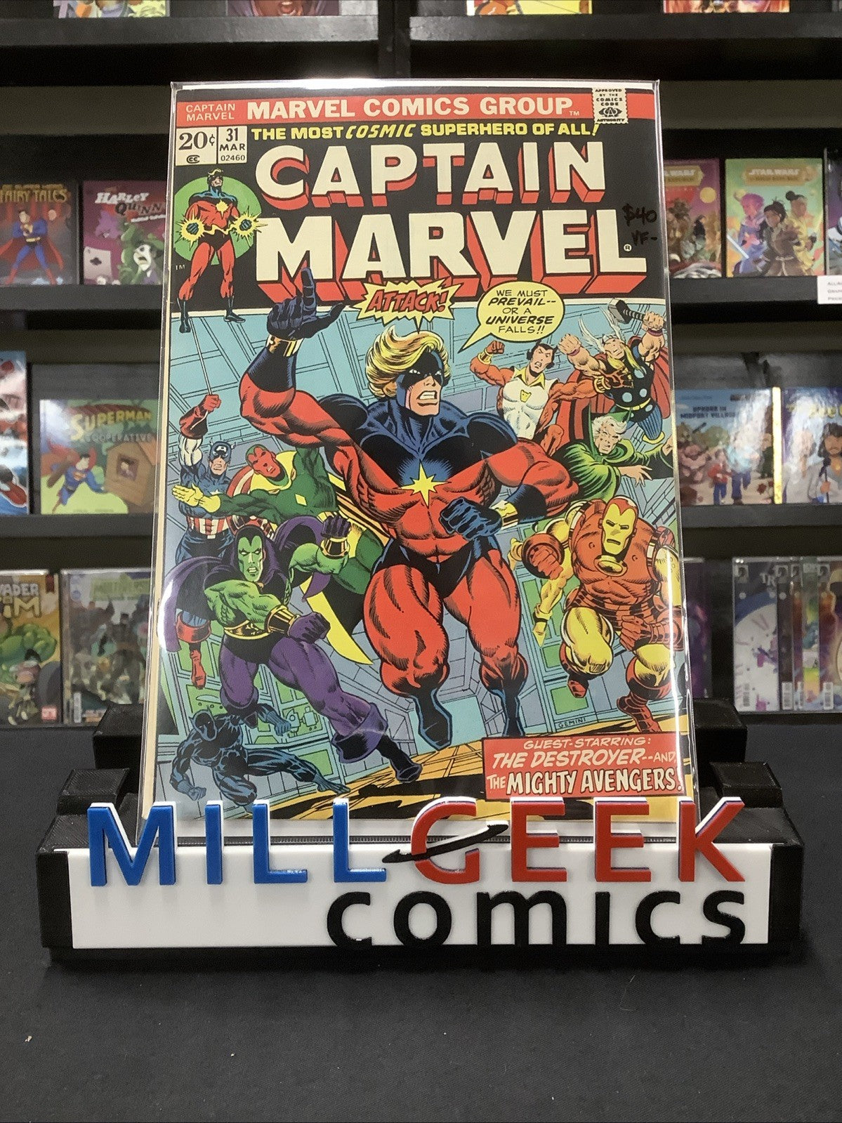 Captain Marvel #31 (Marvel Comics March 1974) VF- (7.5) Jim Starlin