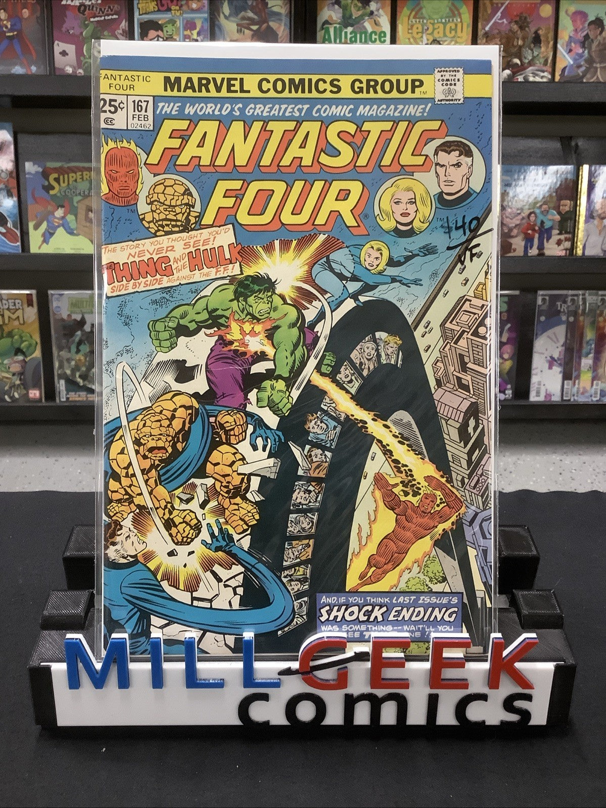 Fantastic Four #167 (Marvel Comics February 1976) VF (8.0) Thing & Hulk Team-Up