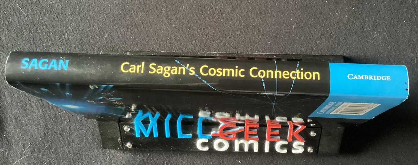 Carl Sagan's Cosmic Connection : An Extraterrestrial Perspective (HC / DJ) -JD