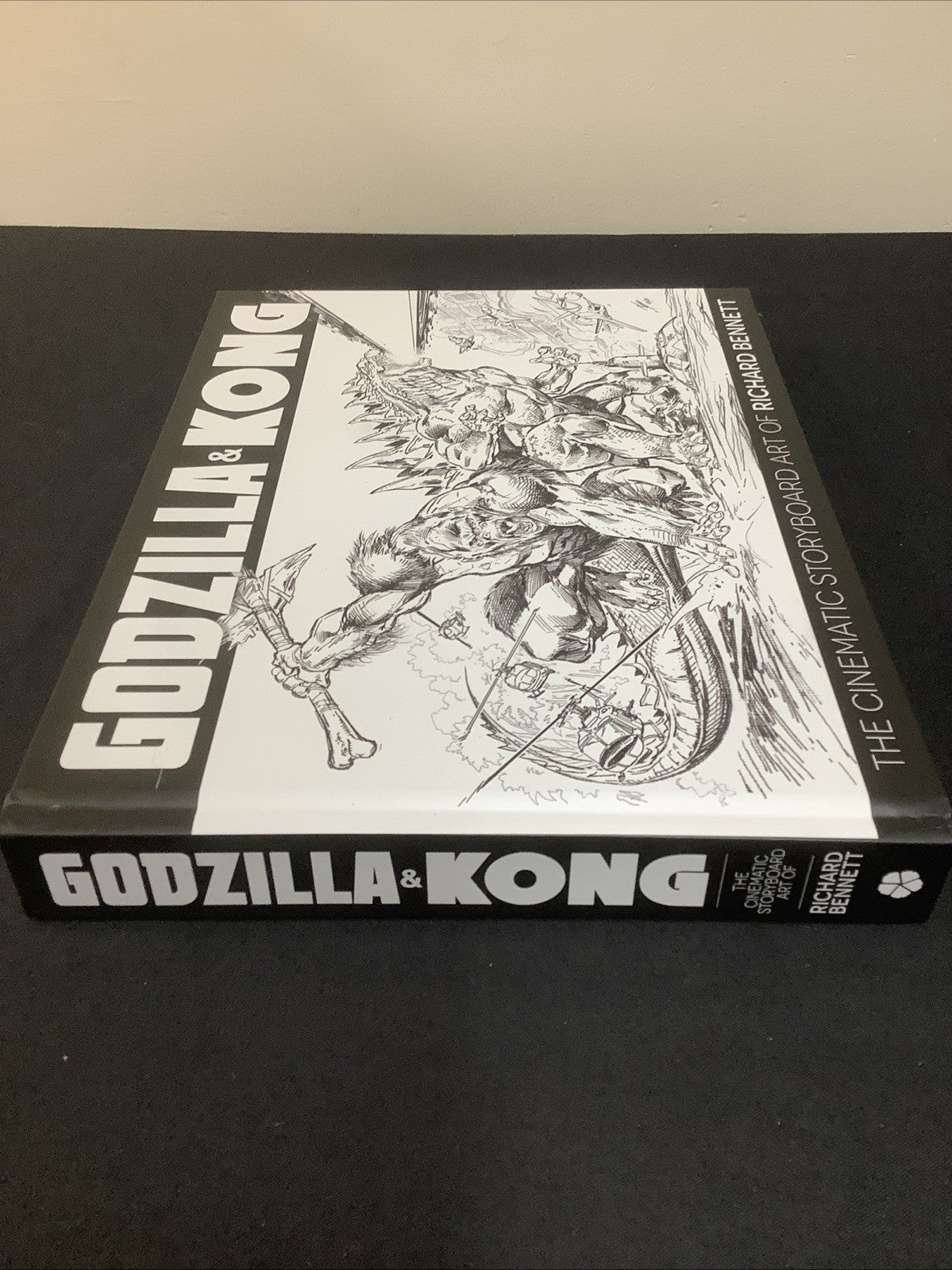 Godzilla and Kong : The Cinematic Storyboard Art of Richard Bennett