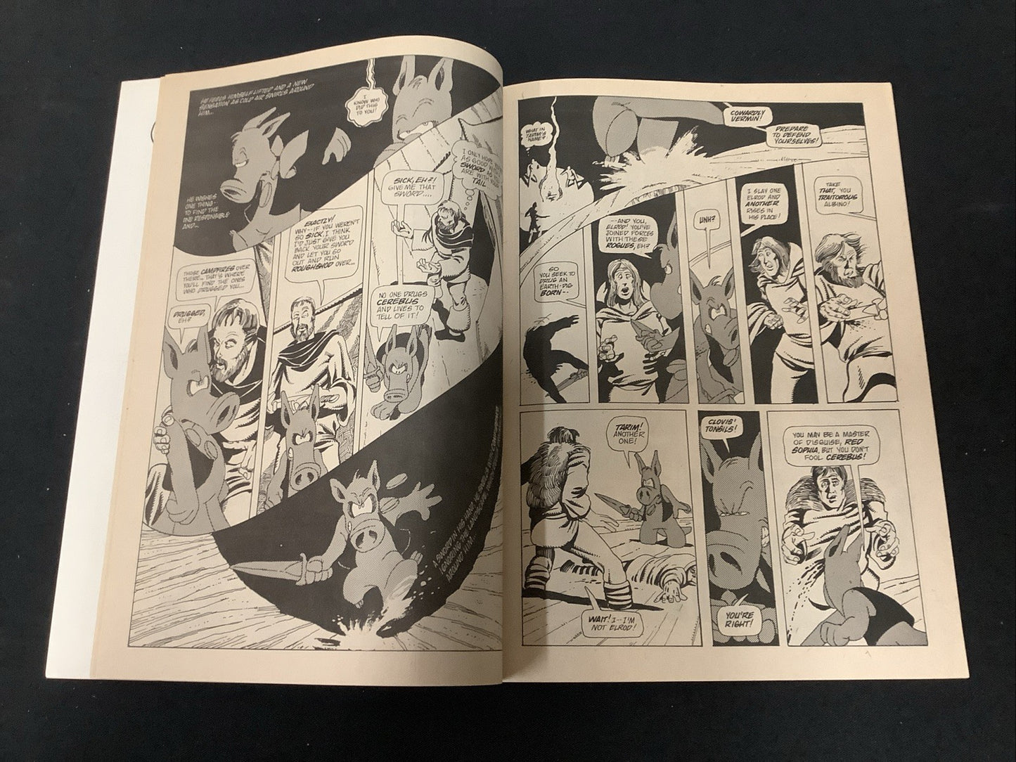 Cerebus #8 (Aardvark-Vanaheim February 1979) VF+ (8.5) Dave Sim