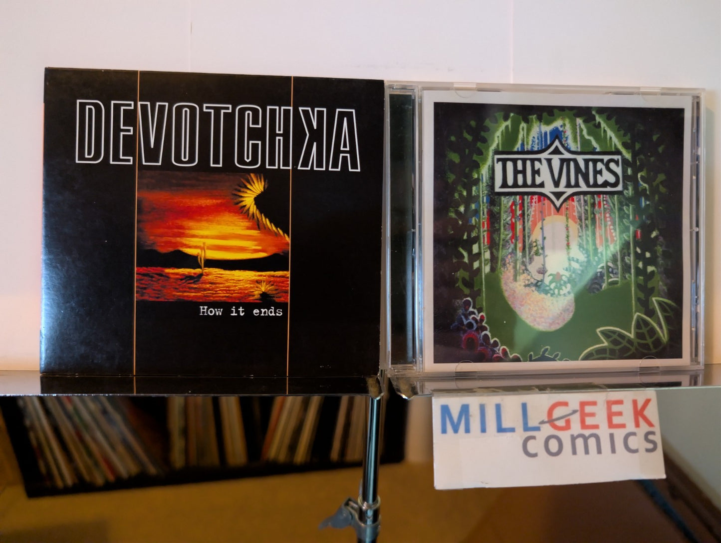 Alternative Music 2 CD lot (DeVotchKa, The Vines)-JD
