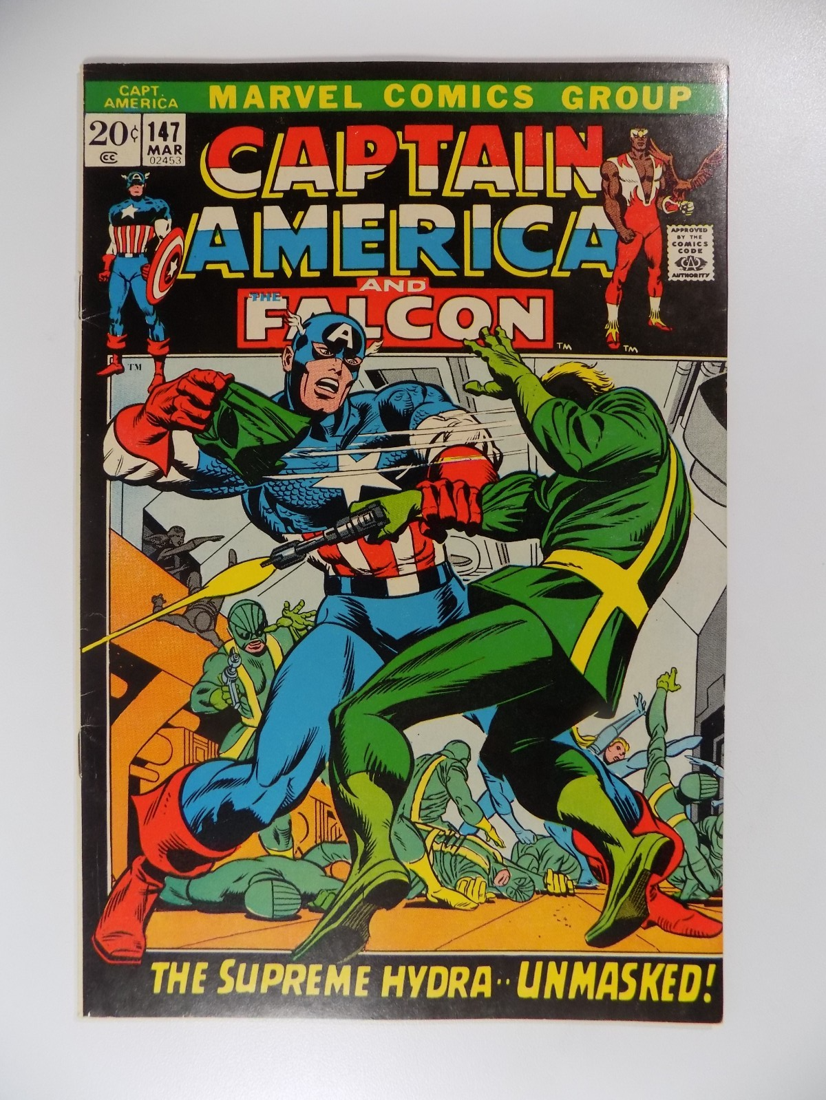 Captain America #147 Marvel Comic March 1972 Very Fine