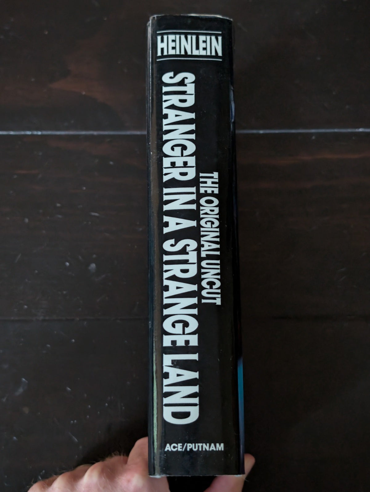 Stranger in a Strange Land by Robert A. Heinlein (1991, Hardcover) -JD
