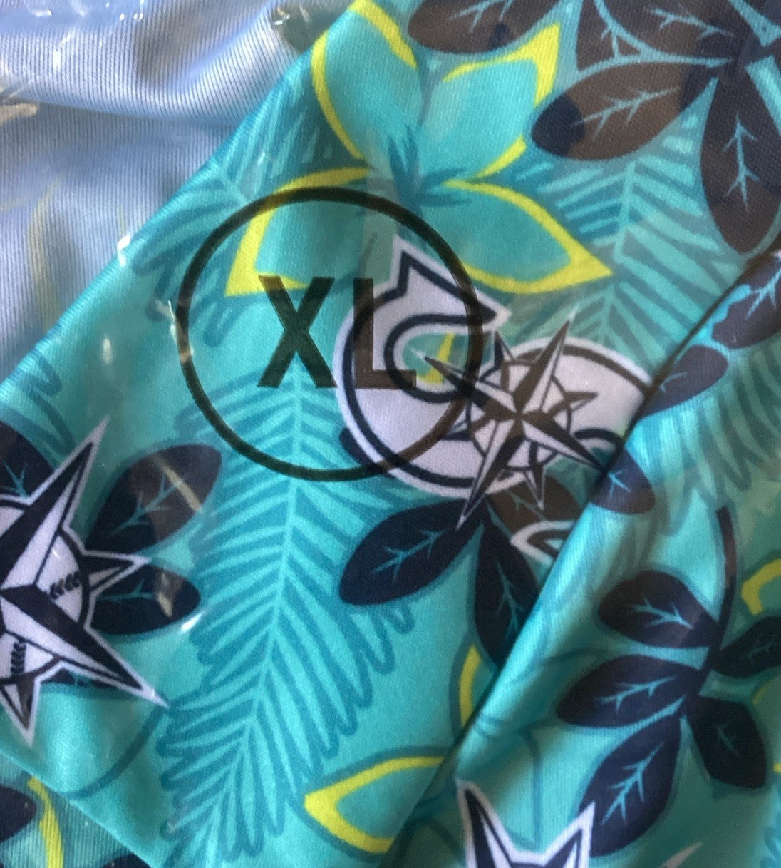 Seattle Mariners MLB 2025 NIP Men’s Aloha Hawaiian Button Up Shirt (XL)