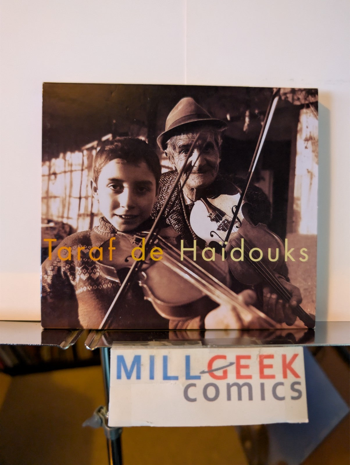 Folk Music 3 CD Lot (Peter Paul & Mary, Arlo Guthrie, Taraf de Haidouks) -JD