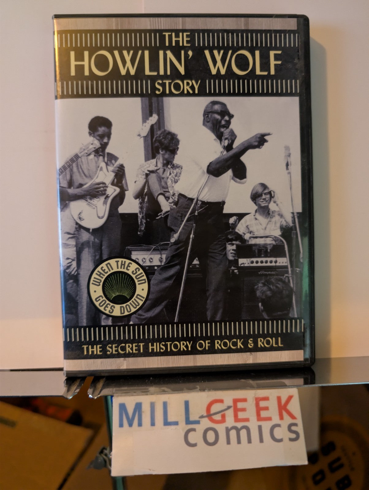 Devo, The Complete Truth About De-Evolution / The Howlin' Wolf Story (DVD) -JD