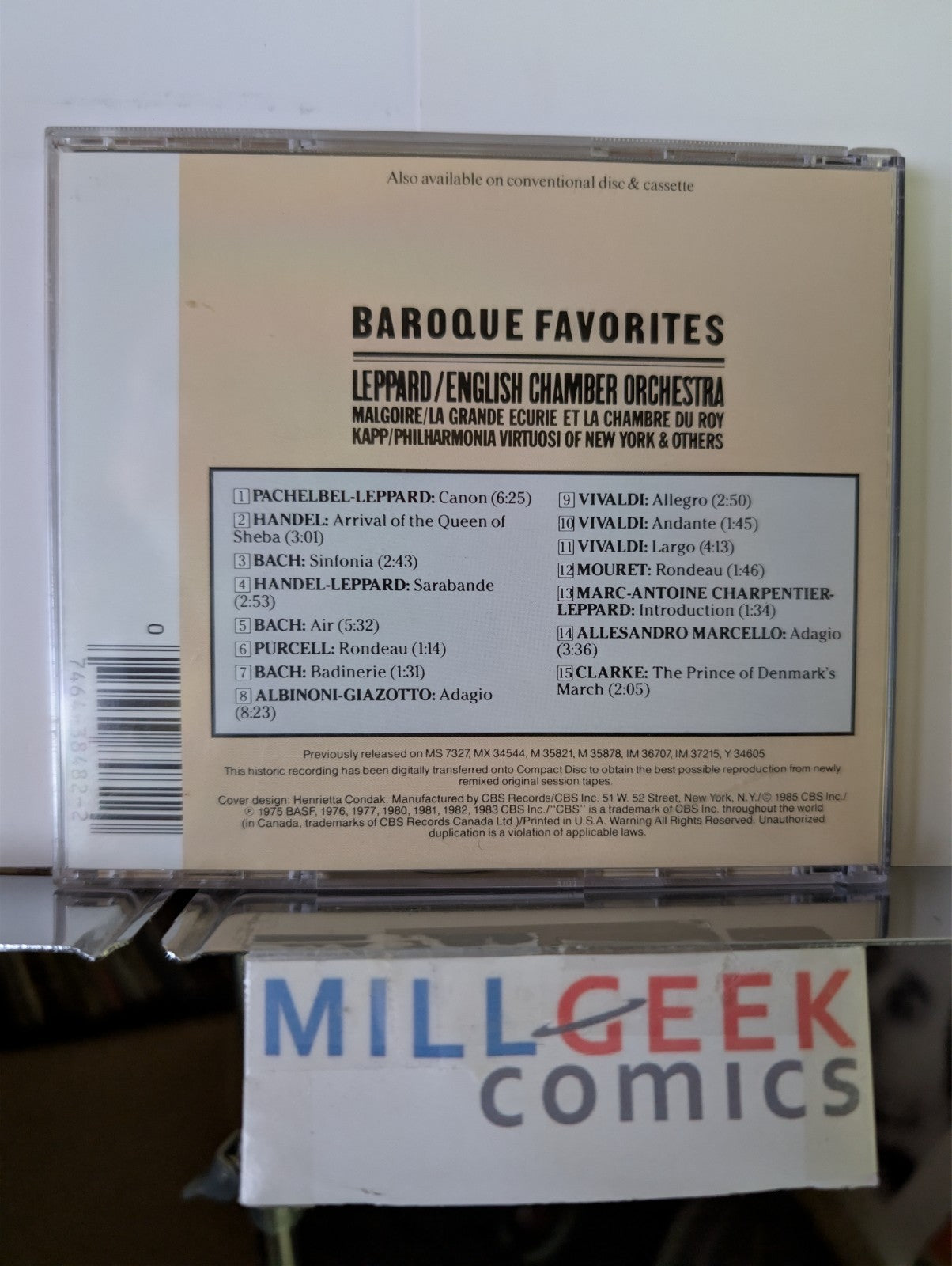 Classical Music 2 CD Lot (Baroque Favorites, Switched-On Bach) -JD