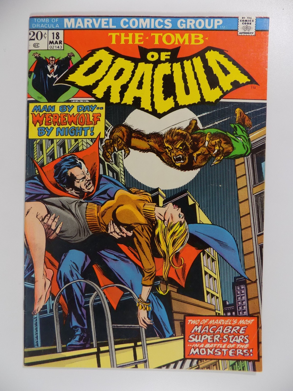 Tomb of Dracula #18 Marvel Comic March 1974 Very Fine