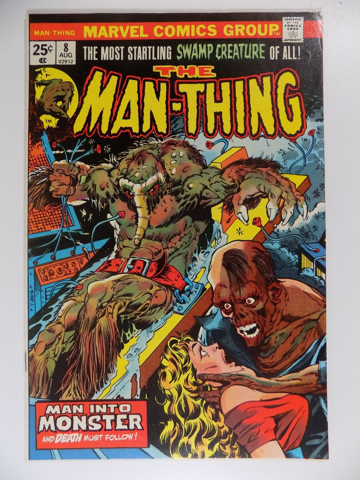 Man-Thing #8 Marvel Comic August 1974 Very Fine+