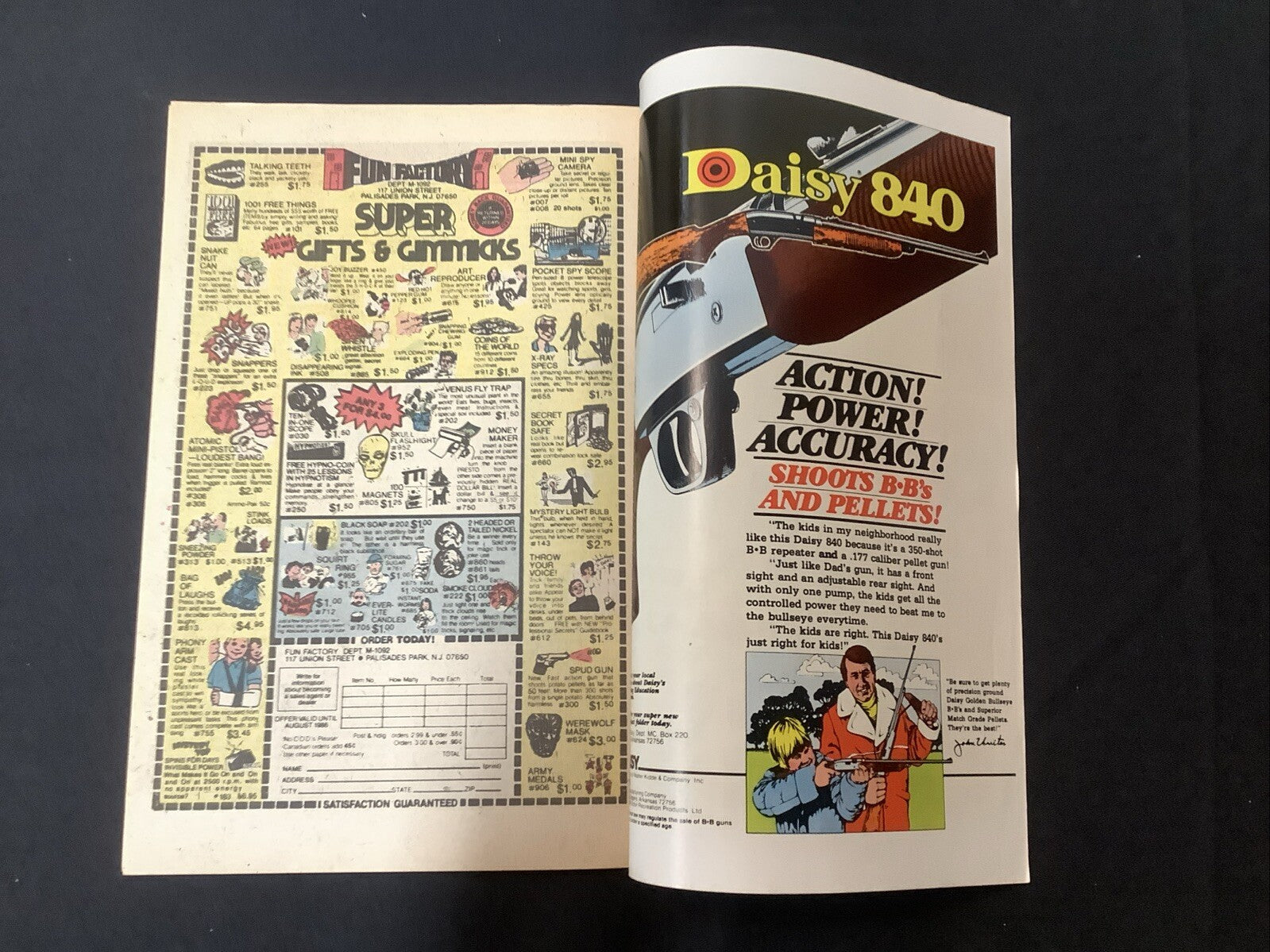 Uncanny X-Men #123 (1979) VF- (7.5) Chris Claremont/John Byrne, Newsstand