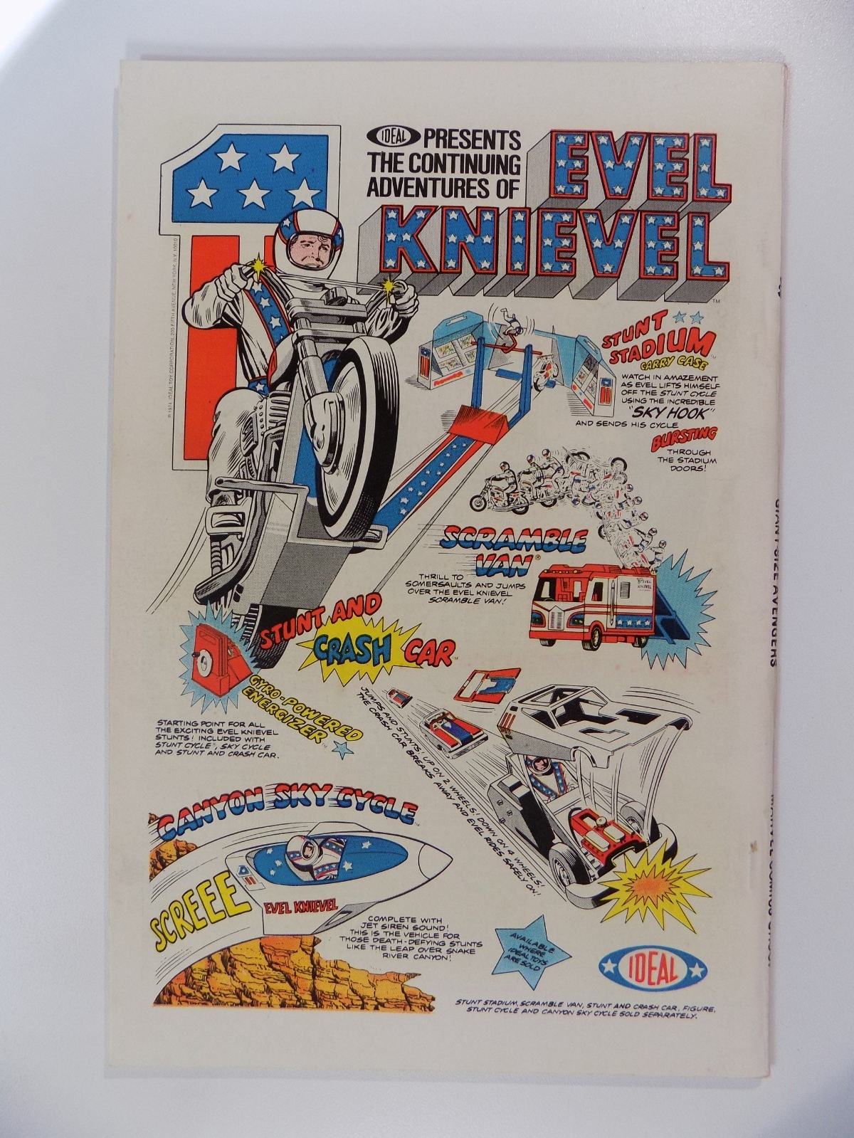 Giant-Size Avengers #3 Marvel Comic February 1975 Very Fine+