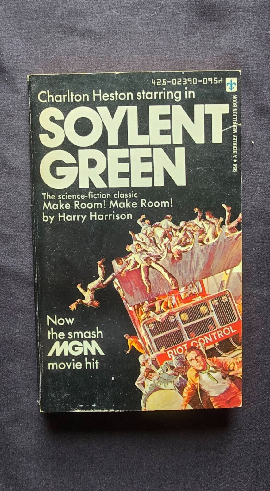 SOYLENT GREEN (MAKE ROOM ! MAKE ROOM !) Heston Classic! Paperback (1967 PC) -JD