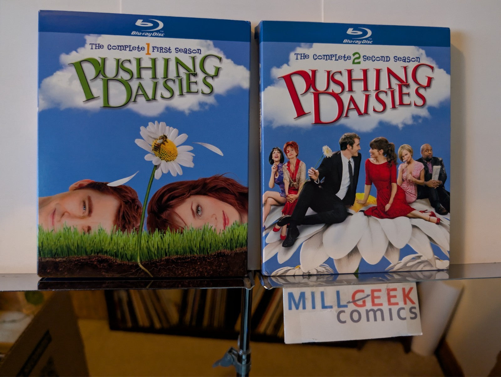 Pushing Daisies, Complete Series Season 1 & 2 (Blu-Ray) Like New -JD