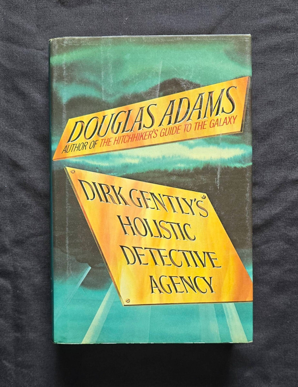 Dirk Gently's Holistic Detective Agency by Douglas Adams (1987 HC) JD