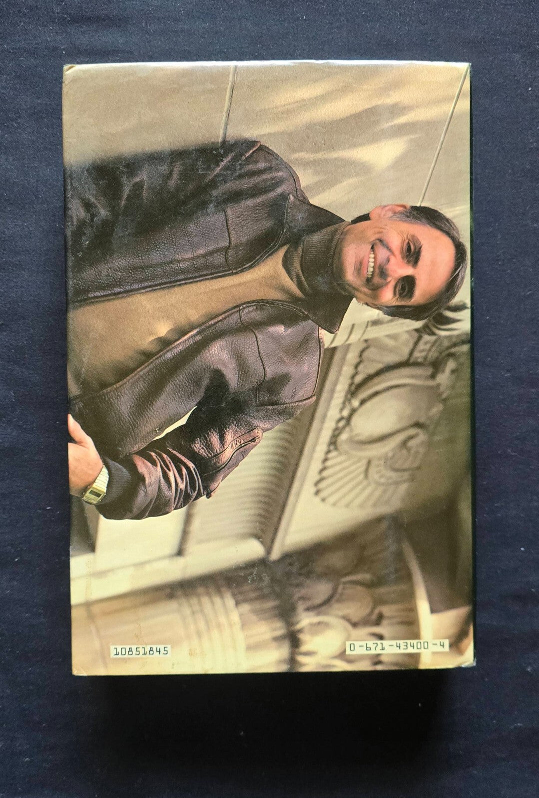 Contact By Carl Sagan (1985, HC) JD