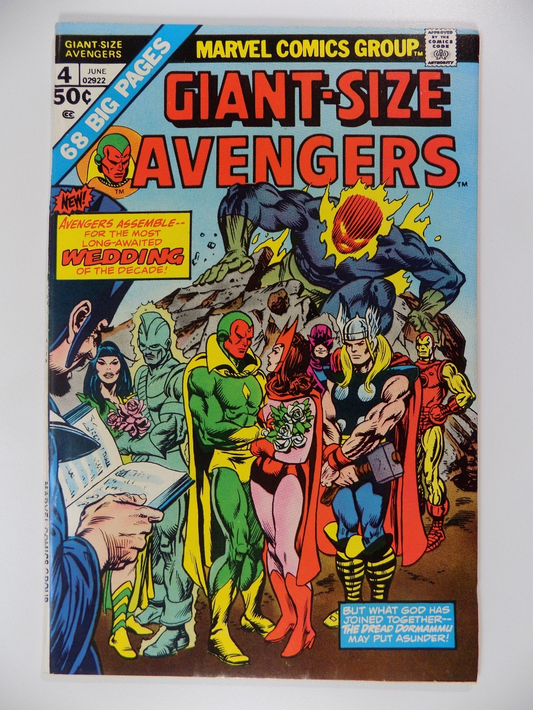 Giant-Size Avengers #4 Marvel Comic June 1975 Very Fine