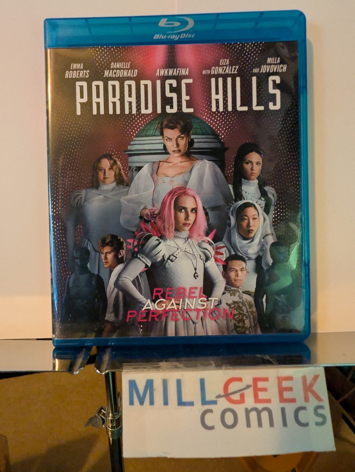 Paradise Hills, Emma Roberts & Awkwafina (Blu-ray) -JD
