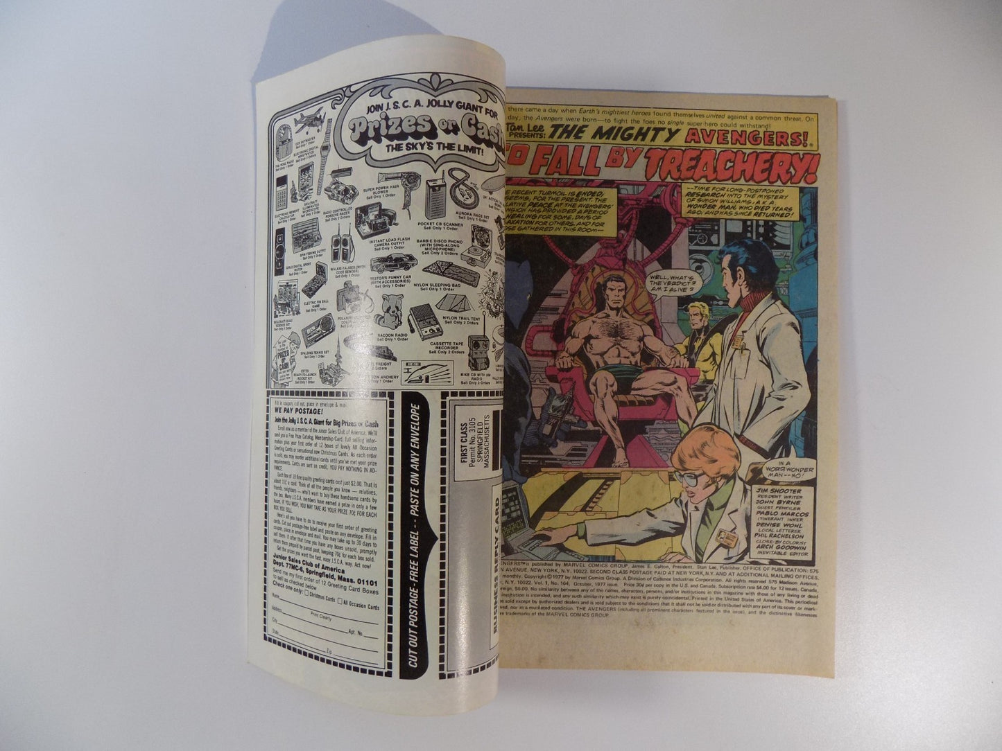Avengers #164 Marvel Comic October 1977 Very Fine