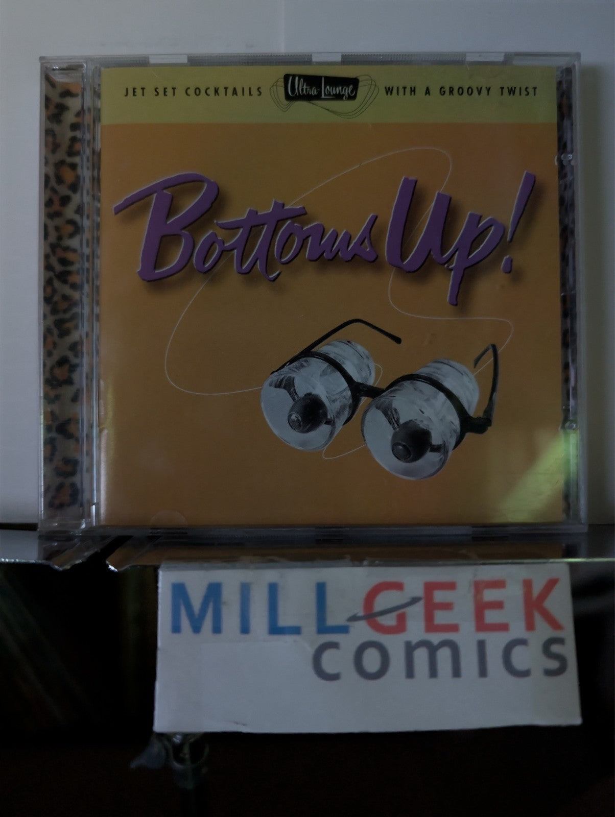Ultra Lounge 2 CDs (Bachelor Pad Royale, Bottoms Up!) -JD