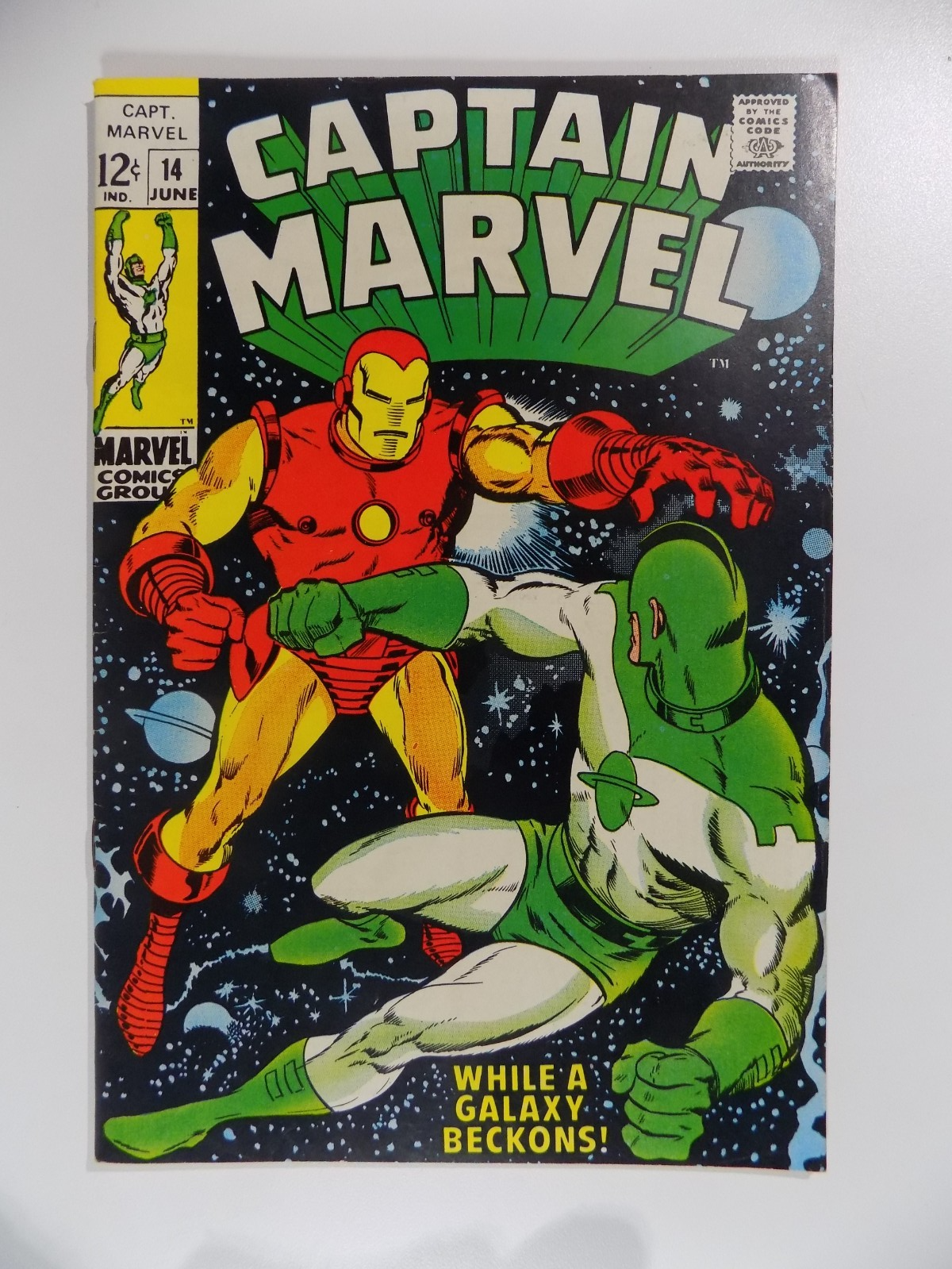Captain Marvel #14 Marvel Comic June 1969 Very Fine-