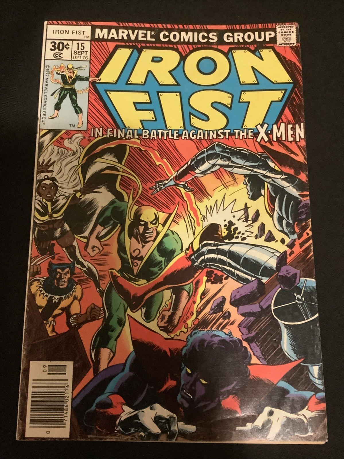 Iron Fist #15 (Marvel Comics September 1977) 5.0 (VG/F) Iron Fist Vs The X-Men